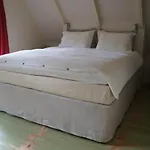 Pastorie Bed & Breakfast De Waal